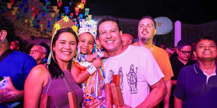 Governador em Exercício Felipe Camarão Celebra a Cultura no São João do Maranhão 2025