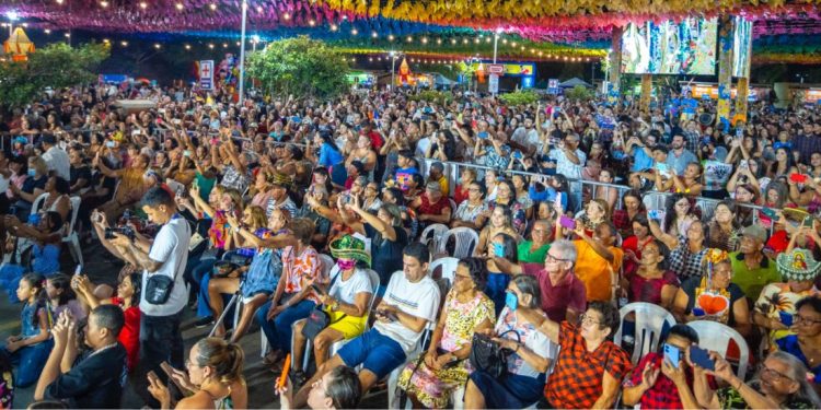 Visitantes elogiam Arraial da Assembleia na penúltima noite de festança