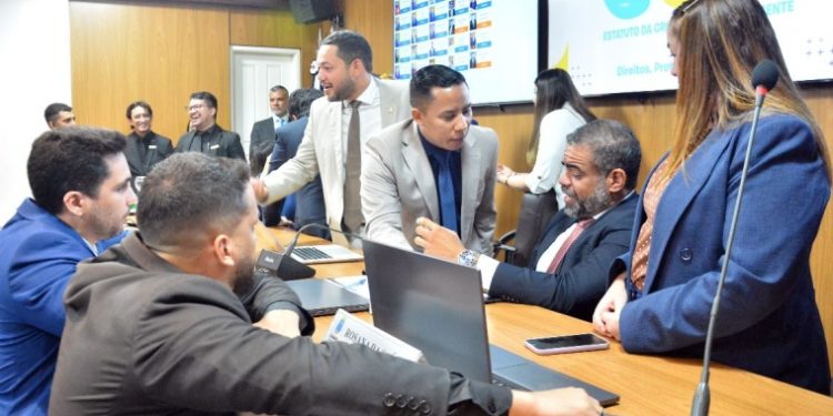 Câmara de São Luís aprova LDO 2026 com previsão recorde de R$ 6,1 bilhões e encerra semestre legislativo