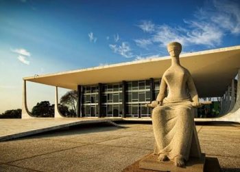 PV se contradiz no STF e flerta com o ridículo jurídico