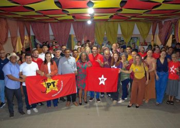 Felipe Camarão prestigia posse do Diretório Municipal do PT em São José de Ribamar