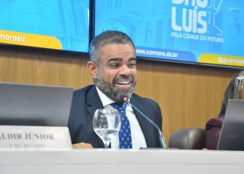 Paulo Victor propõe projeto de lei para criação do Programa Escola Segura