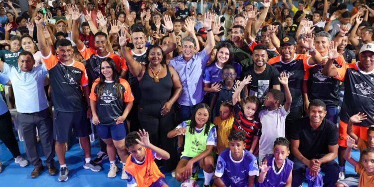 Projeto esportivo financiado por emenda de Clara Gomes impulsiona formação de jovens no São Francisco