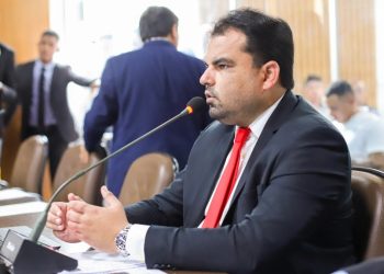 Cinco anos, cinco paralisações: relatório rejeitado da CPI vira símbolo do colapso no sistema