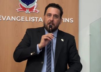 Educação em Caxias no centro da polêmica: denúncia aponta aluguel milionário e professores sem rateio do Fundeb