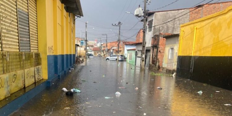 Prefeitura de São Luís gastou mais de R$ 105 milhões em drenagem em 2025 sem resolver alagamentos, apontam levantamentos