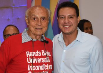 “Momento de reencontro e reflexão”, diz Felipe Camarão durante evento de aniversário do PT