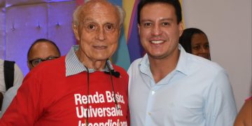 “Momento de reencontro e reflexão”, diz Felipe Camarão durante evento de aniversário do PT