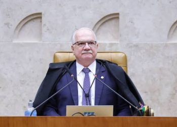 Fachin defende prudência no STF e propõe regras mais rígidas de conduta para ministros