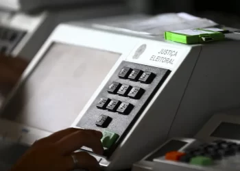 Prazo para regularizar título de eleitor termina em maio e é essencial para votar em 2026