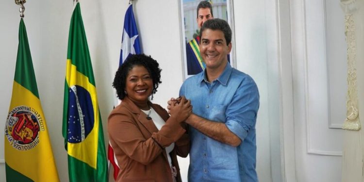 Sem cachê e com custos próprios: edital cultural da Prefeitura provoca reação no setor artístico
