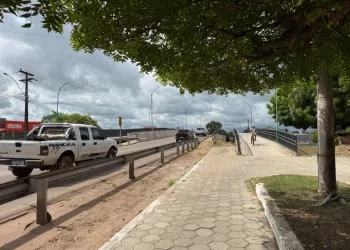 Após correções estruturais, passarelas da BR-316 em Bacabal voltam a funcionar