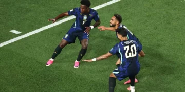 Brasil busca classificação antecipada contra Escócia em duelo estratégico