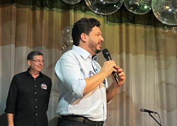 Dr. Joel participa de grande encontro com a classe médica e reforça projeto político com apoio de Eduardo Braide