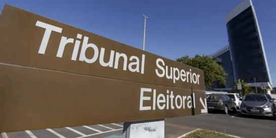 Eleições 2026: candidatos poderão fazer lives, mas transmissão terá limites