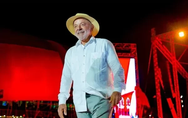 Sigilos bancários entram no centro da eleição após Lula cobrar transparência de Flávio Bolsonaro